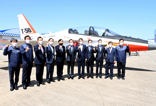 PM visits aircraft manufacturer