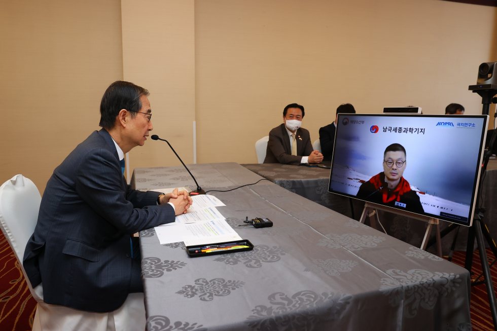 PM holds video talks with Head of South Korea's King Sejong Base