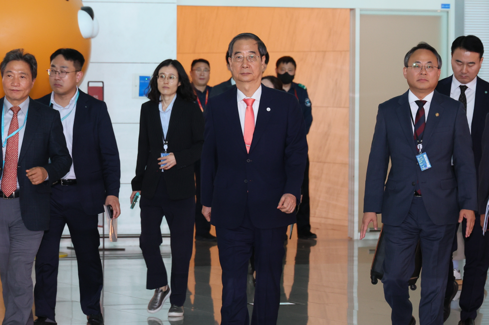 PM departs for Malawi on 5-nation trip to promote S. Korea's World Expo bid