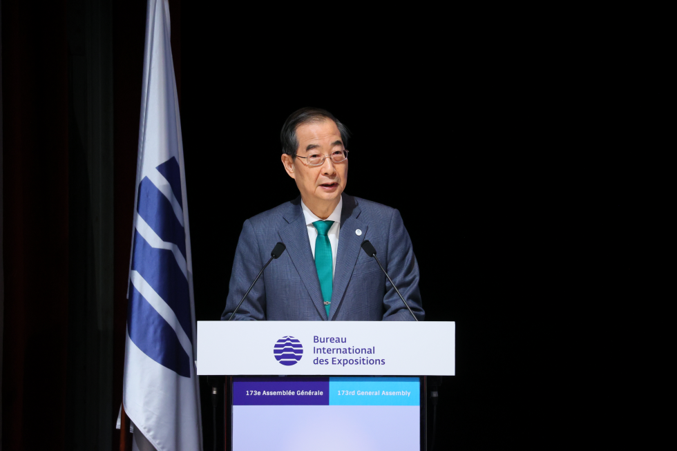 PM speaks for Busan's 2030 World Expo bid