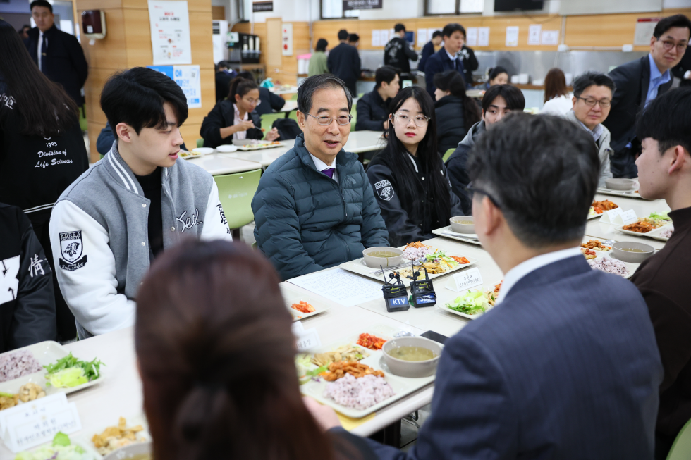 청년의 삶 현장 점검 '천원의 아침밥'