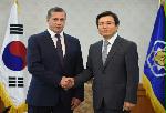 S. Korean PM meets Russian deputy PM