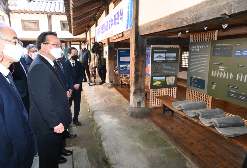 PM visits independence fighter's birthplace