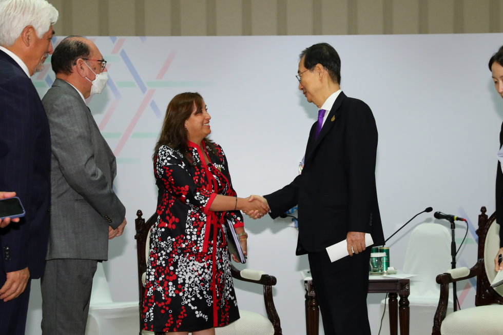 PM meets Vice President of Peru, Dina Boluarte