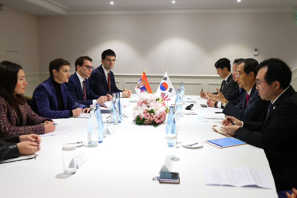 PM meets Serbian Prime Minister Ana Brnabic