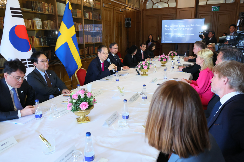 Swedish experts on education, labor and population policy meeting