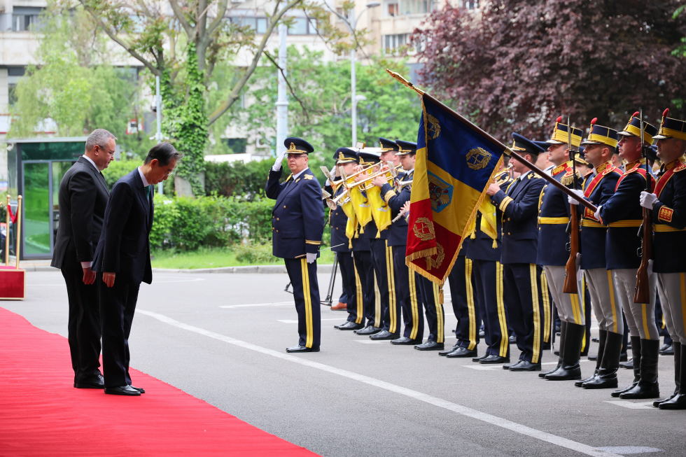 Welcome ceremony in Romania