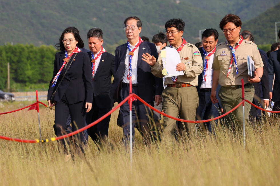PM inspects World Scout Jamboree venue