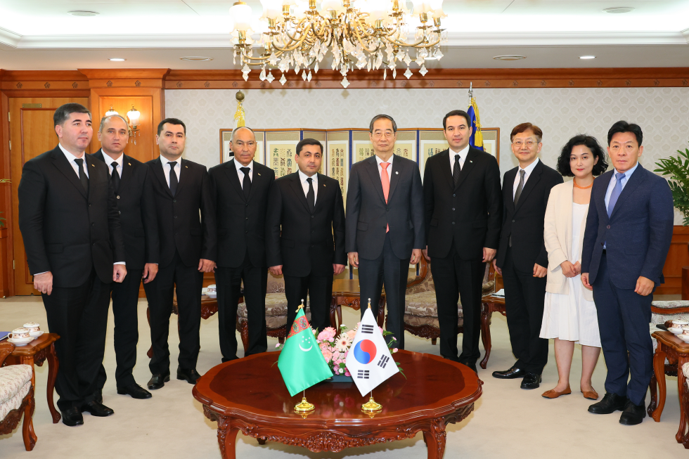 PM meets Turkmenistan deputy PM