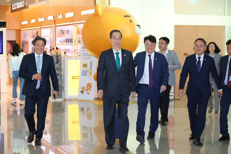 PM departs for the Opening Ceremony of the Hangzhou Asian Games