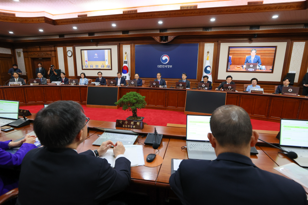 The 41st Cabinet meeting