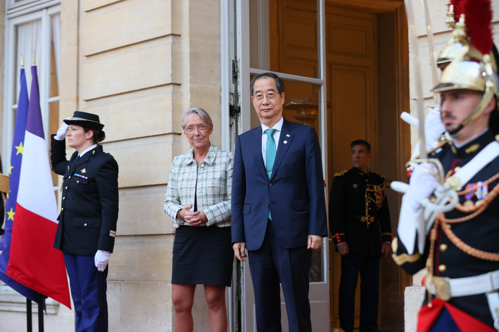 PM meets French counterpart, Elisabeth Borne
