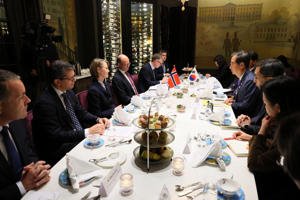 PM meets Norwegian business leaders