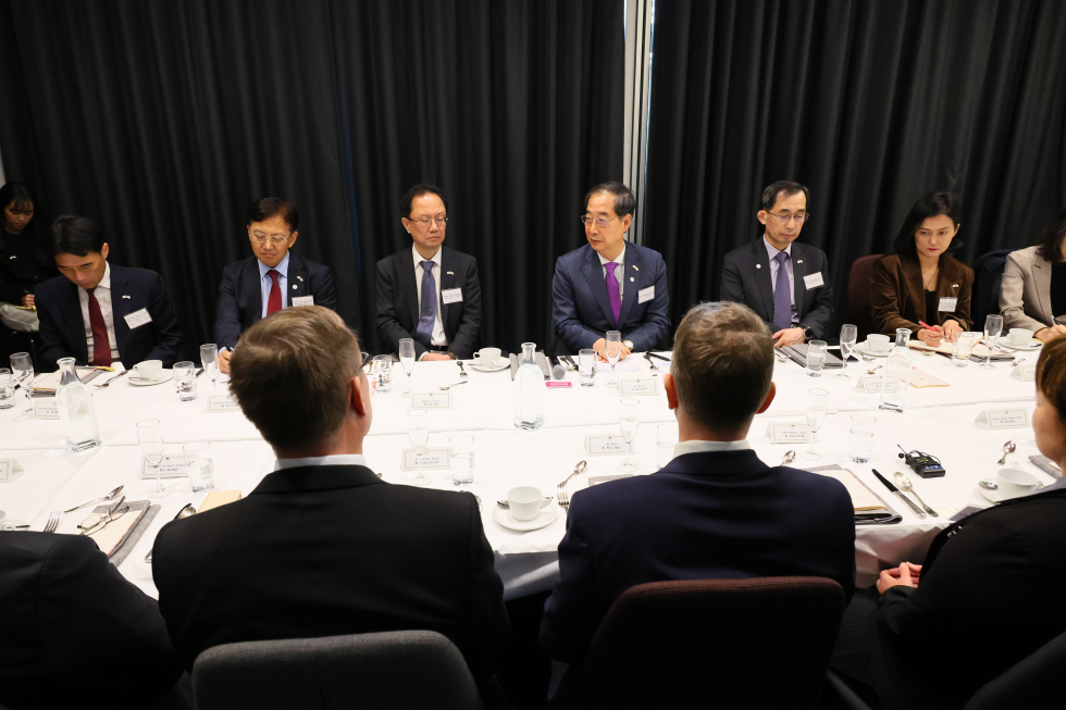 PM meets Finnish business leaders