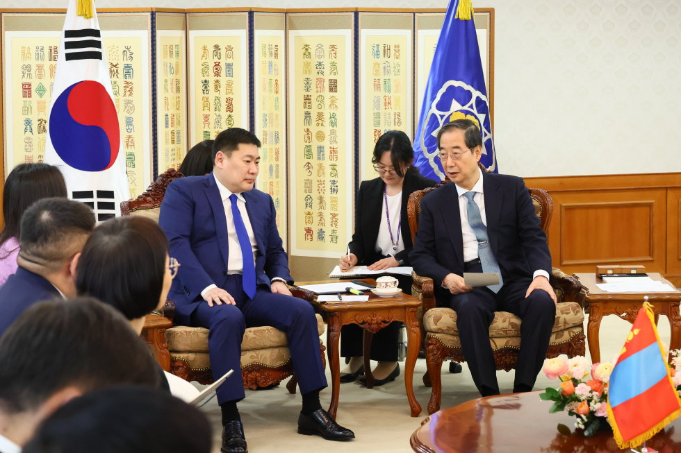 PM meets Mongolia PM Luvsannamsrai Oyun-Erdene