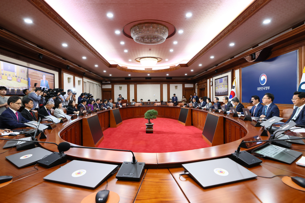 The 42nd Cabinet meeting