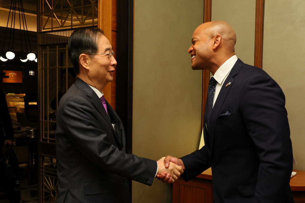 Acting President and PM meets Wes Moore, Governor of Maryland