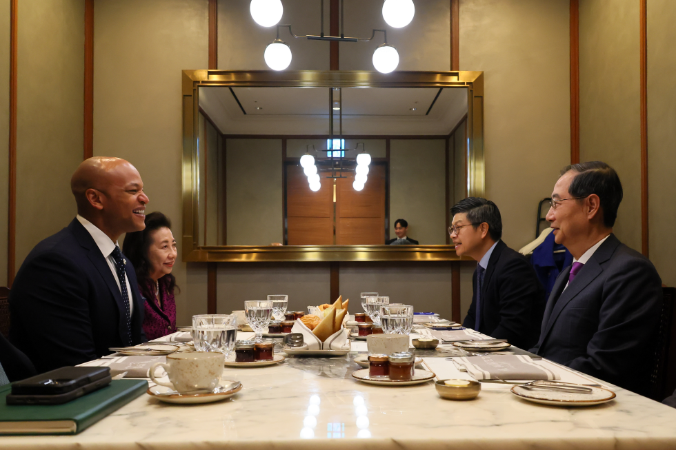 Acting President and PM meets Wes Moore, Governor of Maryland