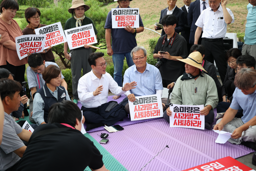 PM meets protestors from farmers' group