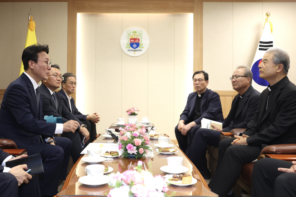PM meets President of the Catholic Bishops’ Conference