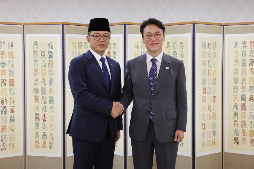 PM meets Sugiono, Minister of Foreign Affairs of Indonesia