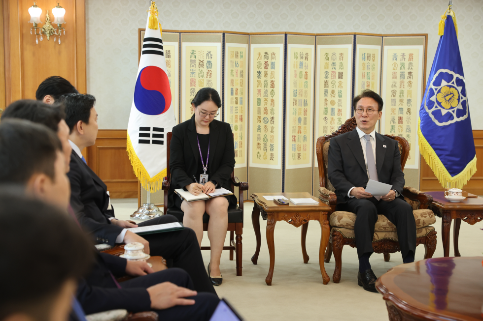 PM meets Uchral Nyam-Osor, Mongolia’s deputy prime minister and minister of economy and development