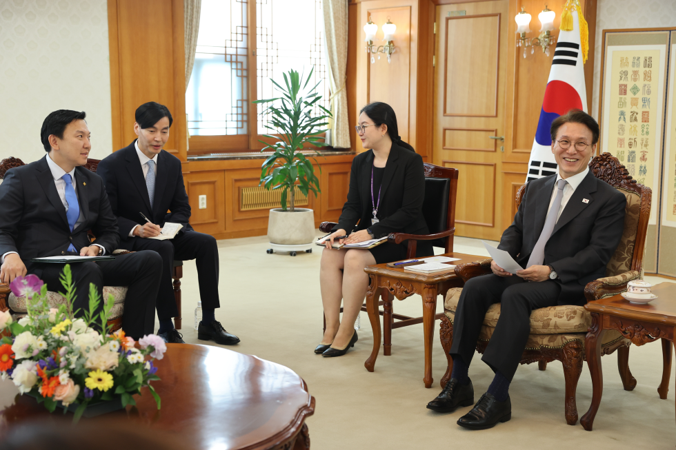 PM meets Uchral Nyam-Osor, Mongolia’s deputy prime minister and minister of economy and development