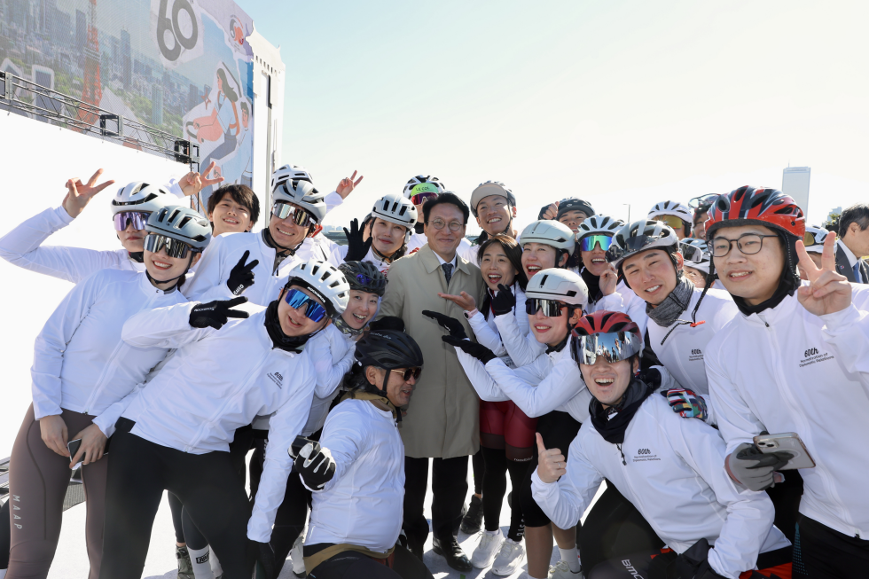 Bike trip to reenact procession of diplomatic mission to Japan
