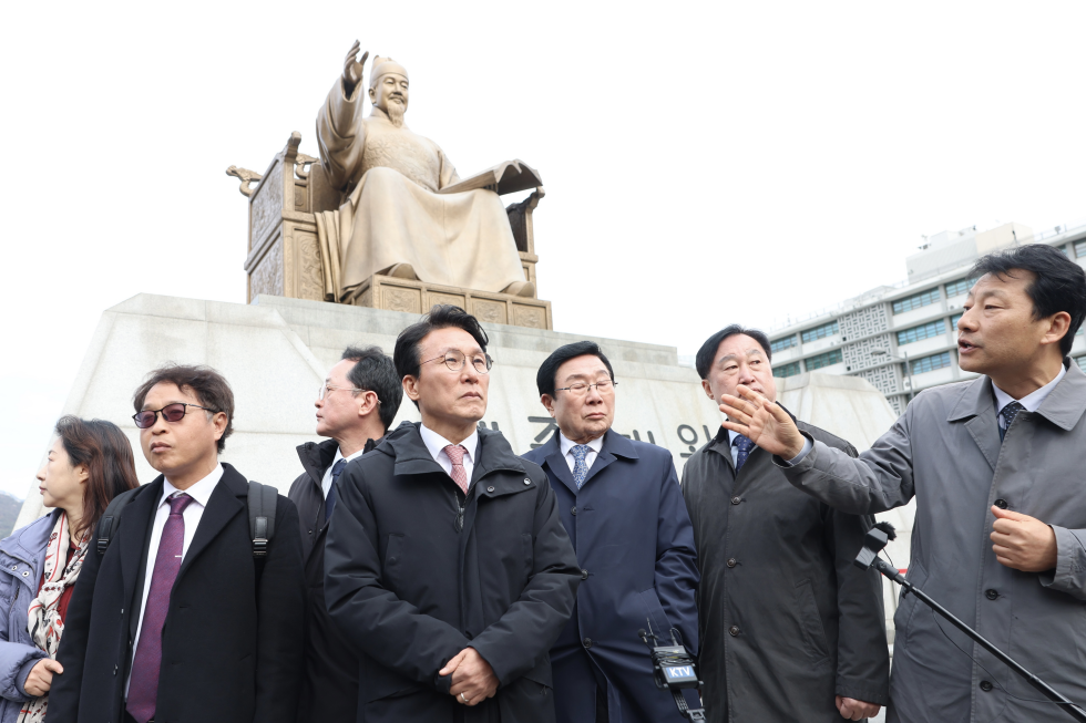 감사의 정원 공사 현장 방문