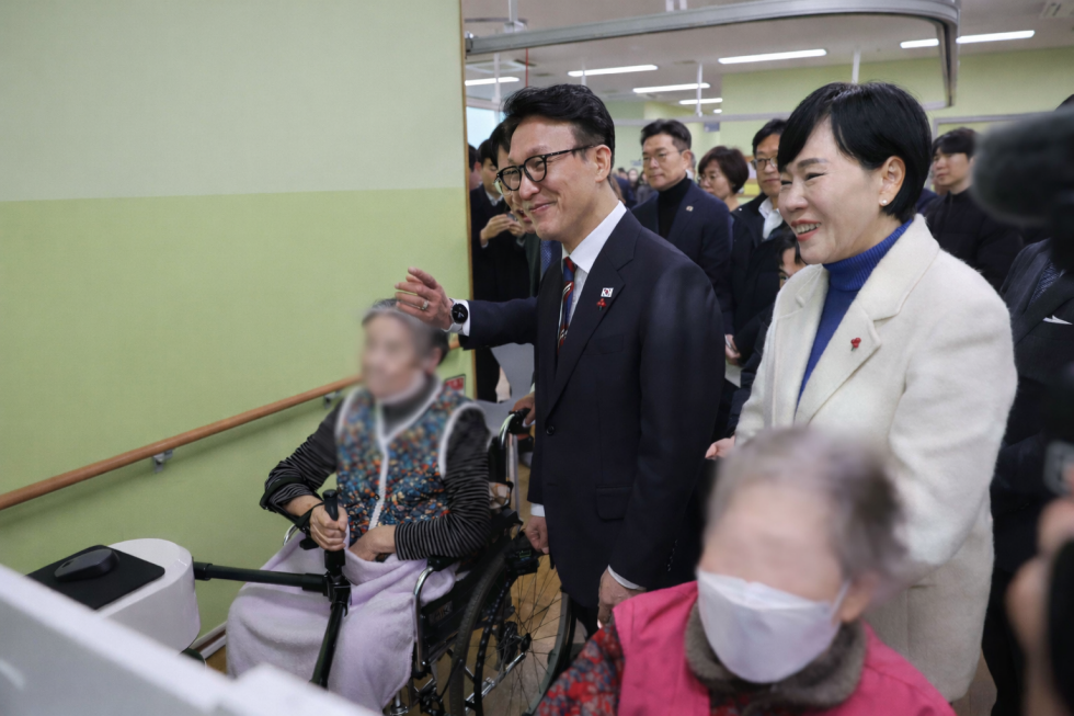 노인전문요양센터 방문