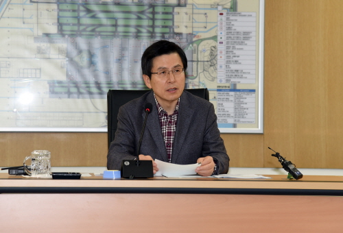 PM urges officials to tighten airport security