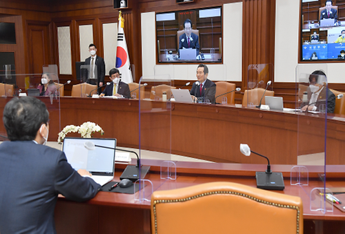 코로나19 백신·치료제 상황점검회의
