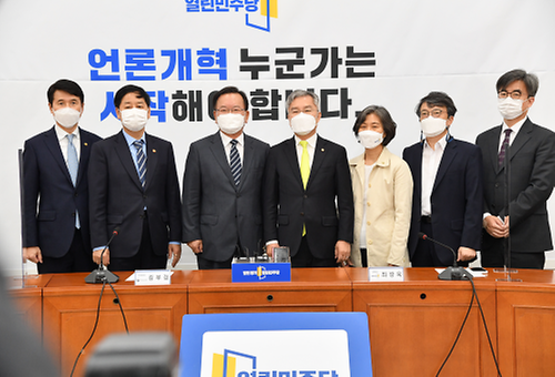최강욱 열린민주당 대표 예방