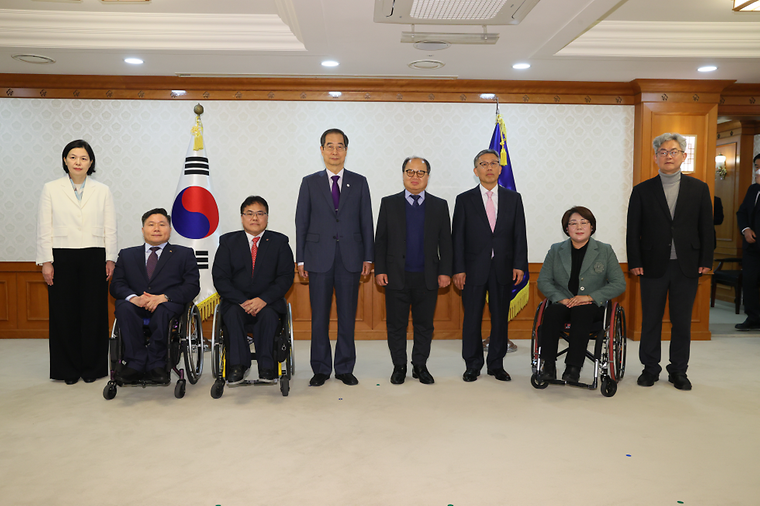 장애인정책조정위원회 위촉장 수여식