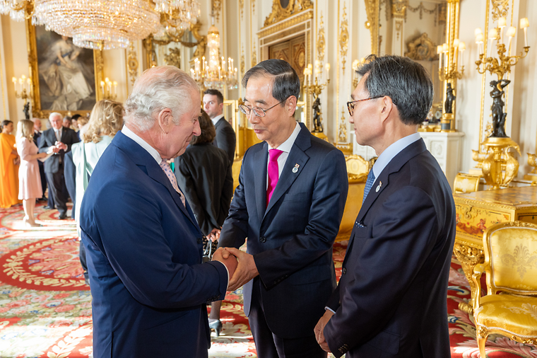 PM attends King Charles III's coronation ceremony