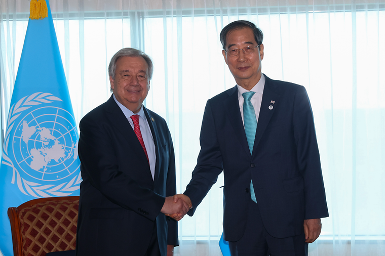 PM meets U.N. Secretary-General Antonio Guterres
