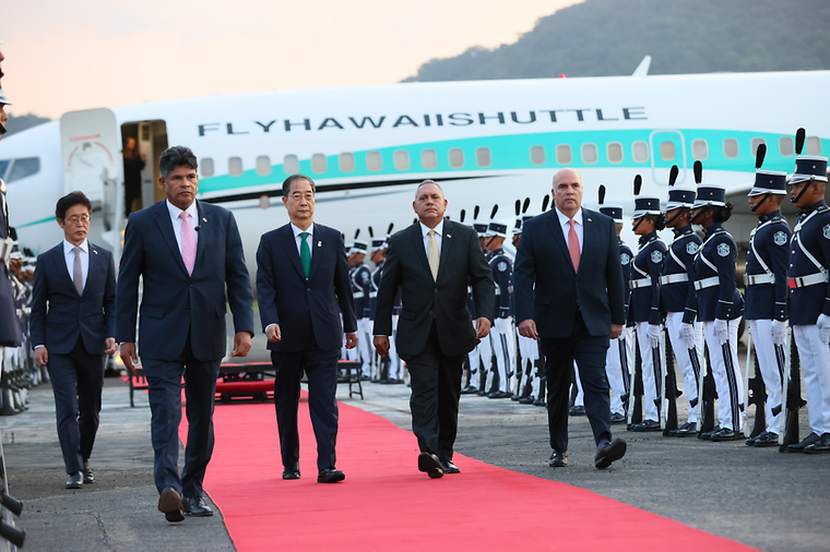PM visits Panama City, Panama