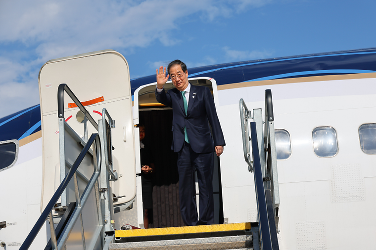 PM Returns to Korea from Europe