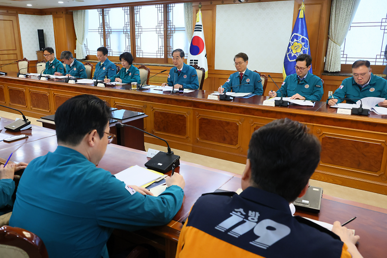 Meeting to Central Disaster and Safety Countermeasures Headquarters