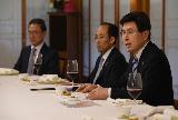 황 총리, 메르스 국내외 전문가 만찬 주재