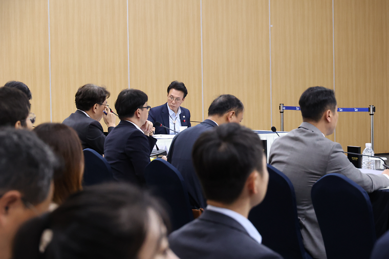 PM checks preparations for APEC Summit 2025