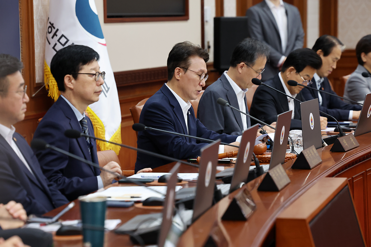 The 38th Cabinet meeting