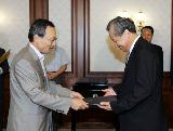 최송화 경제.인문사회연구회 이사장 임명장 수여