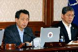 한승수총리 국무회의 주재