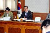 김 총리, 규제개혁위원회 주재