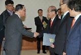 정 총리, 지방재정 심의위원 위촉장 수여