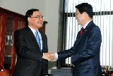 정 총리, 정희수 기재위원장 예방