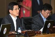 황 총리, 세종-서울 영상국무회회의 주재