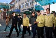 지진 피해지역(포항여고) 점검