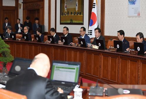 PM calls for wisdom in revising military exemption rule                  